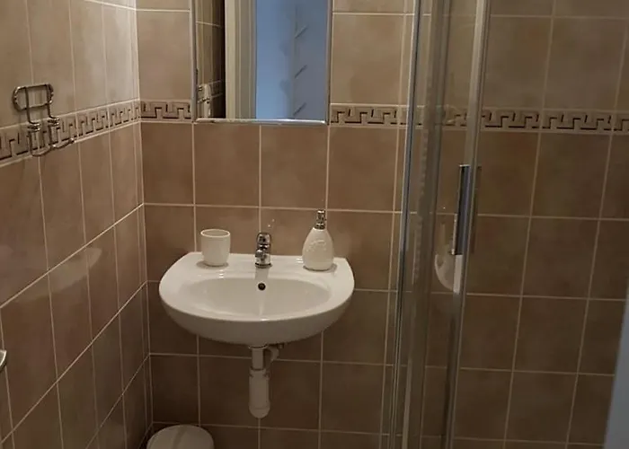 Statek U Dubu Svojetin