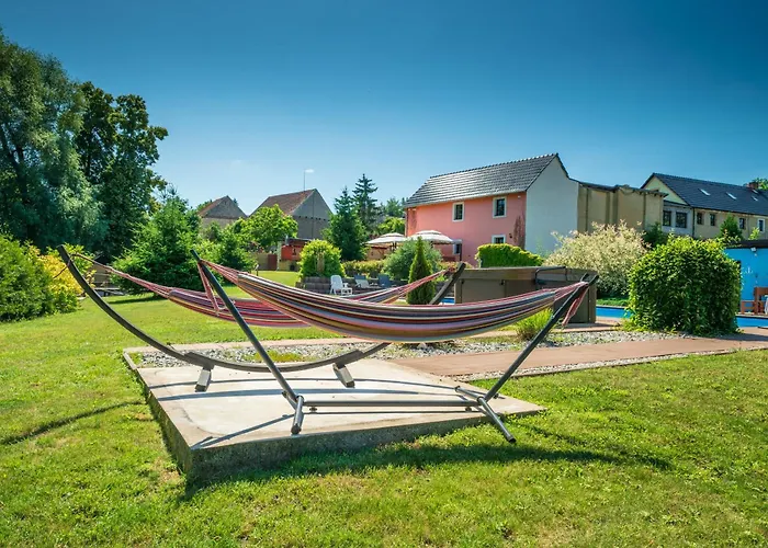 Statek U Dubu * Svojetin