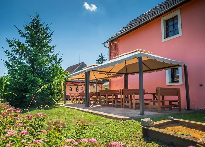 Guest house Statek U Dubu *